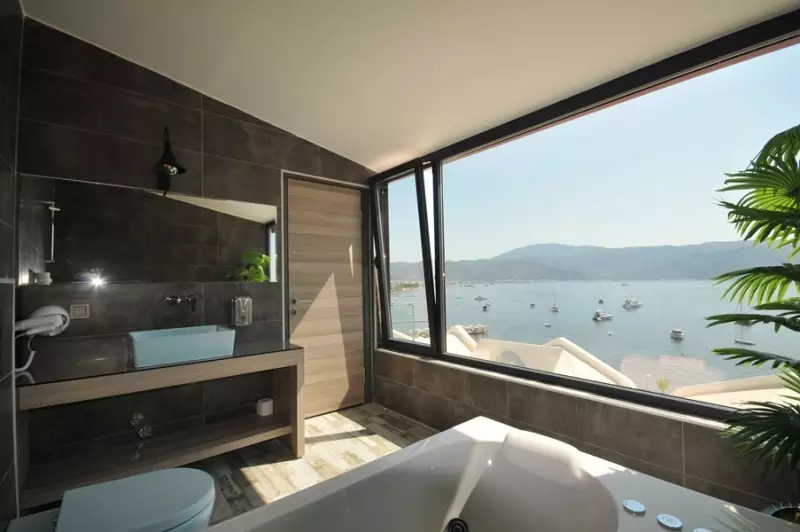 کلاس بیچ مارماریس